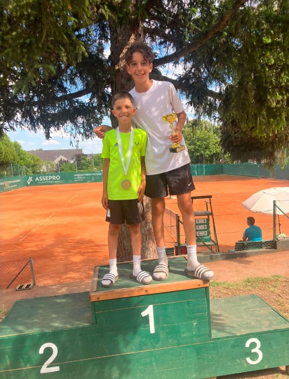 Double success – Joey and Miko